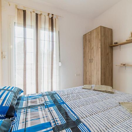 Family Resort 2 Ofrinion Ngoại thất bức ảnh
