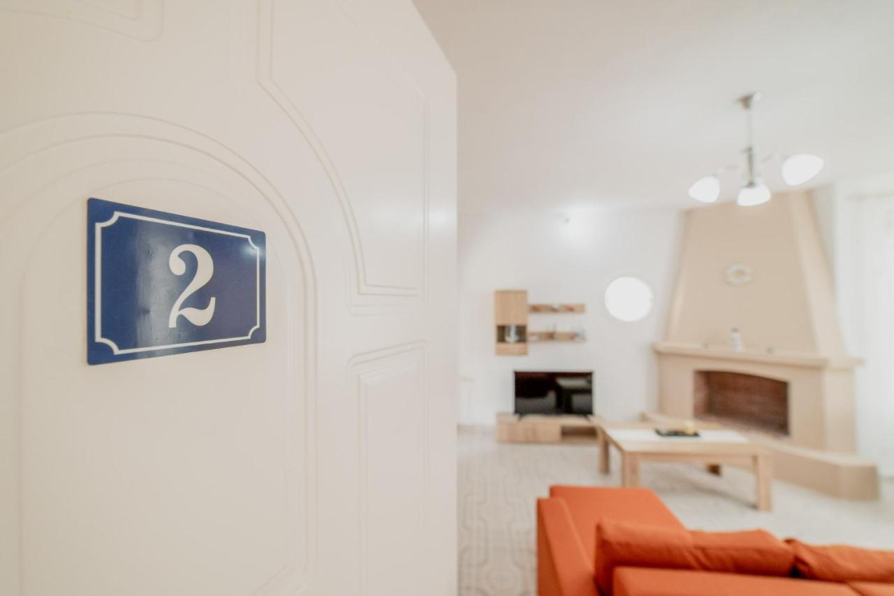 Family Resort 2 Ofrinion Ngoại thất bức ảnh